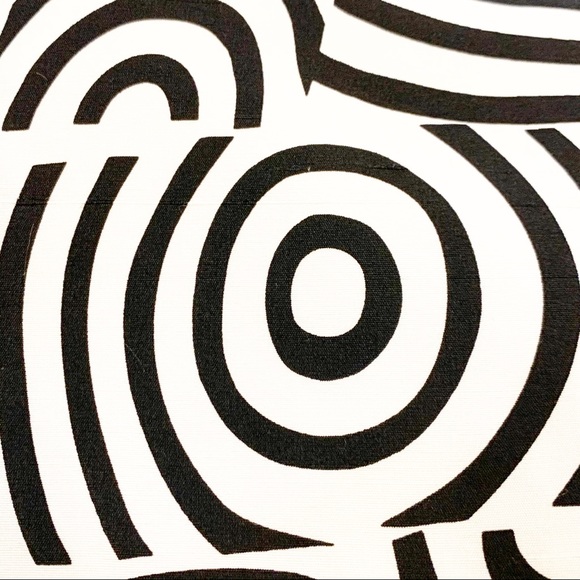 Halter Black and white spiral print top - Picture 5 of 7